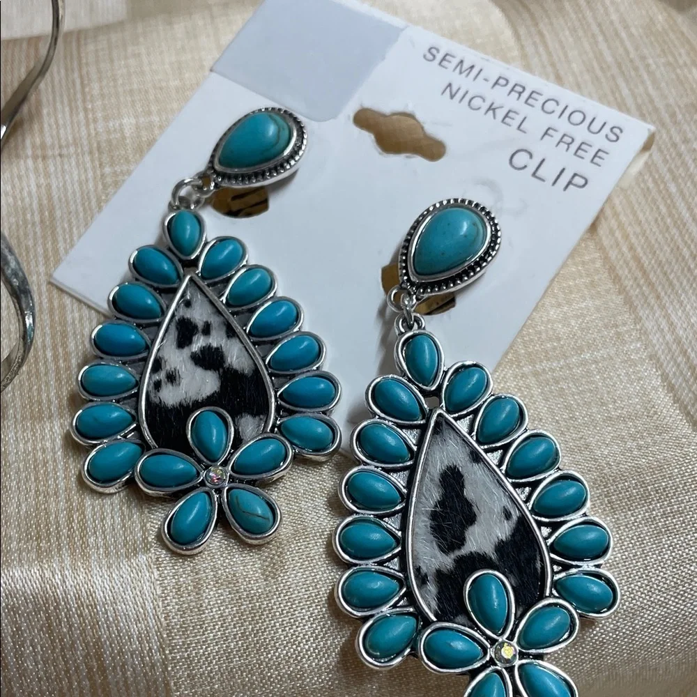 Turquoise and Silver Set Necklace, Clip Earrings & Bracelet